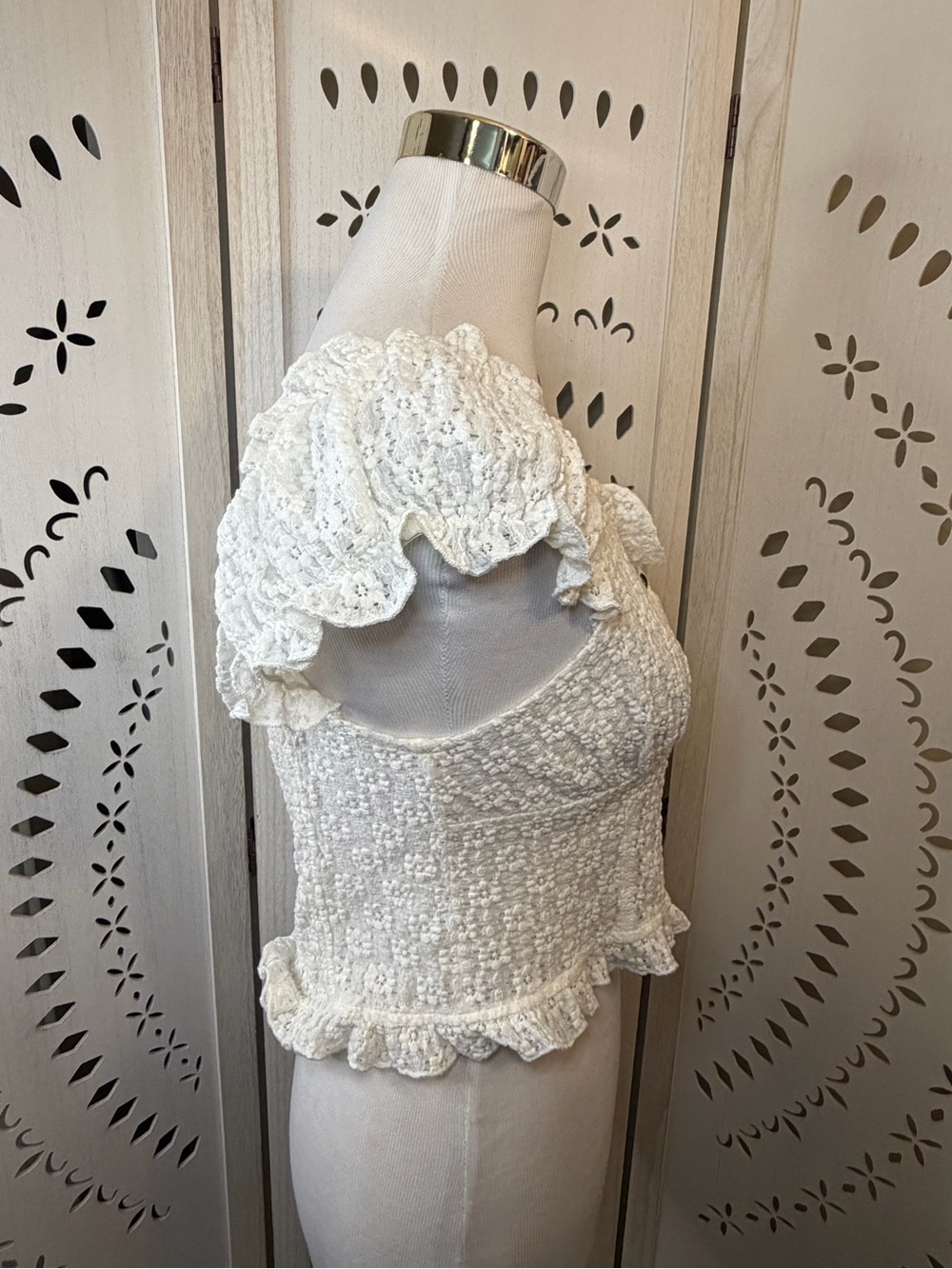White Ruffled Off Shoulder Boho Crop Top - Picture 10 of 15